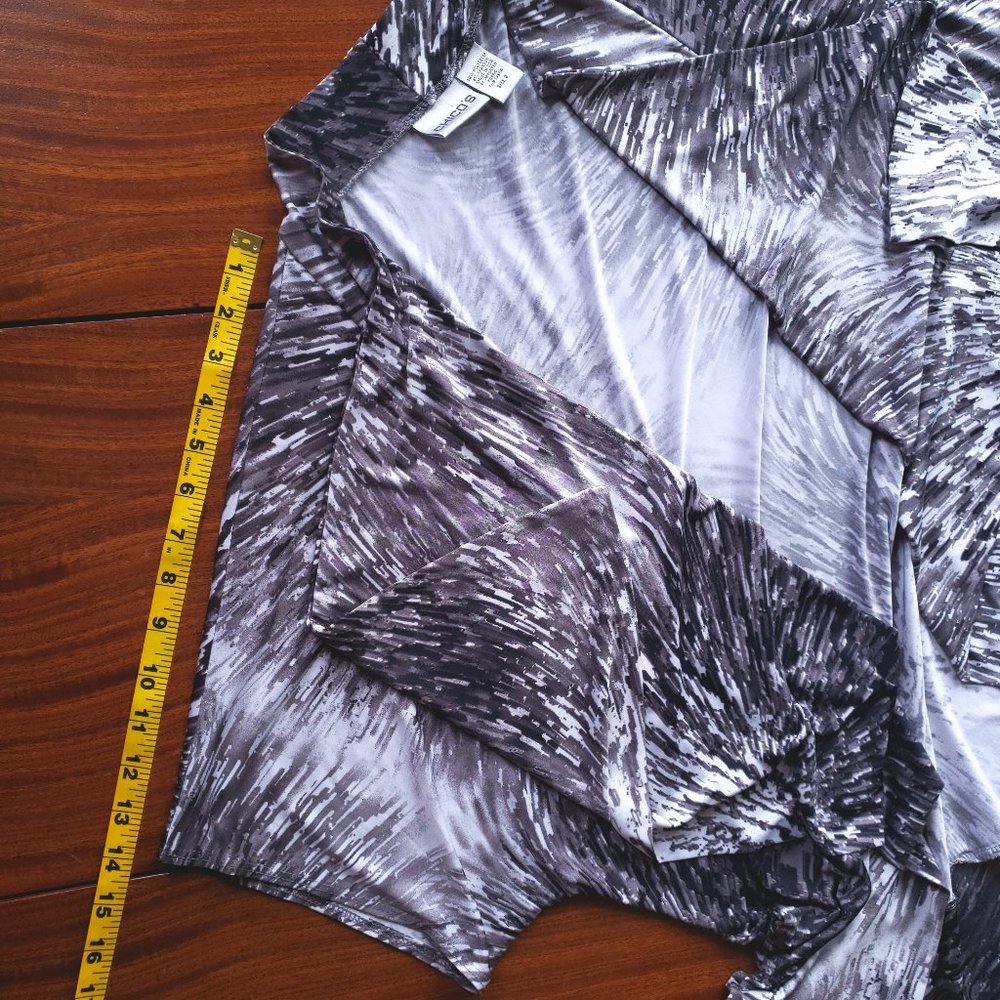 Chico's Drape Front Short Sleeve Wrap Large - Picture 4 of 6